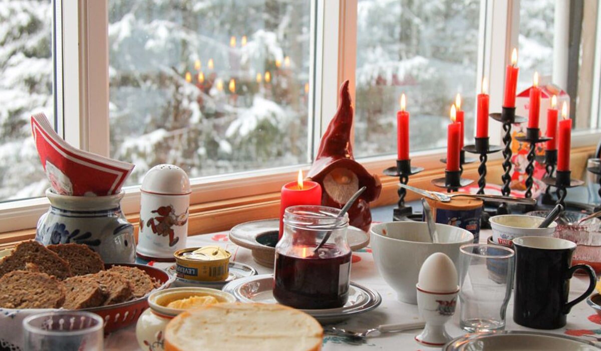 блюда норвежского застолья в канун Рождества в Норвегии
