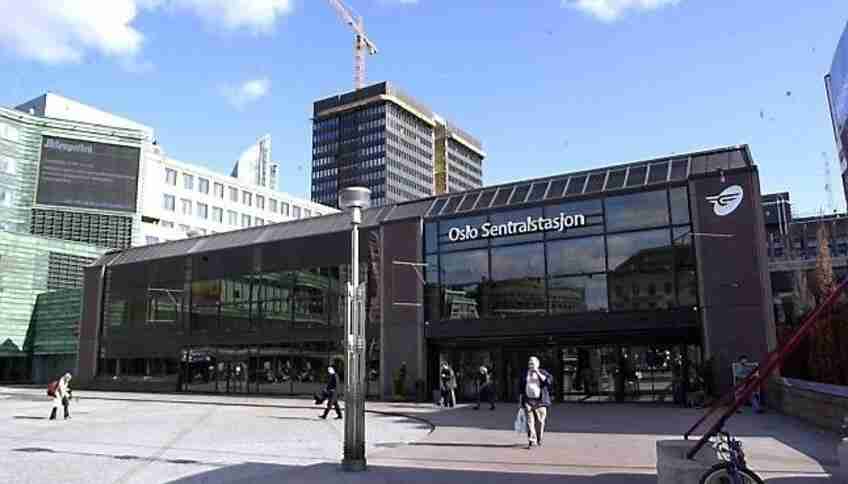 Инцидент с поножовщиной возле Центрального вокзала Осло